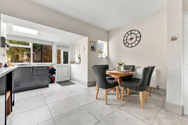 144, Cavendish Road, Matlock photo 3