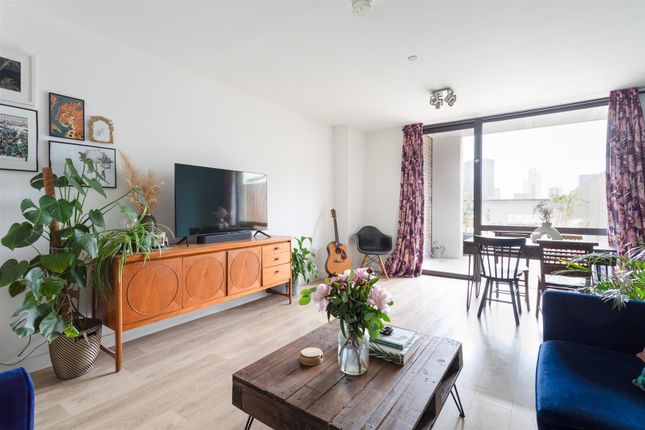 Thumbnail Flat for sale in Forrester Way, Stratford, London