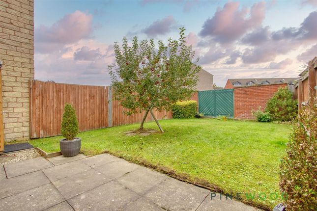 16 Blackberry Court, Chesterfield photo 4