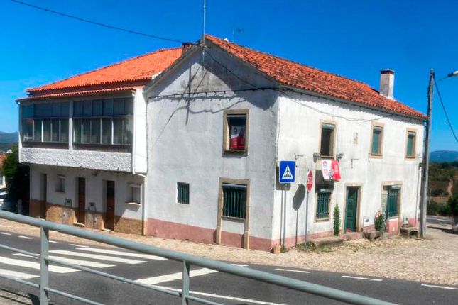 Thumbnail Detached house for sale in Castelo Branco, Salgueiro Do Campo, Castelo Branco (City), Castelo Branco, Central Portugal