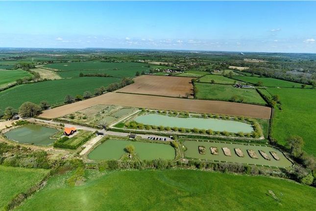 Thumbnail Land for sale in Oakfield Fishery, Kingswood, Aylesbury, Buckinghamshire