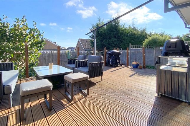 4, Tyne Close, West Sussex photo 4