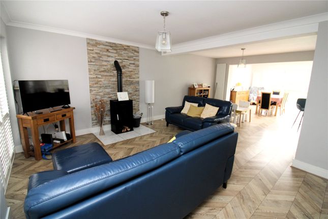 11, Duncans Drive, Hampshire photo 2