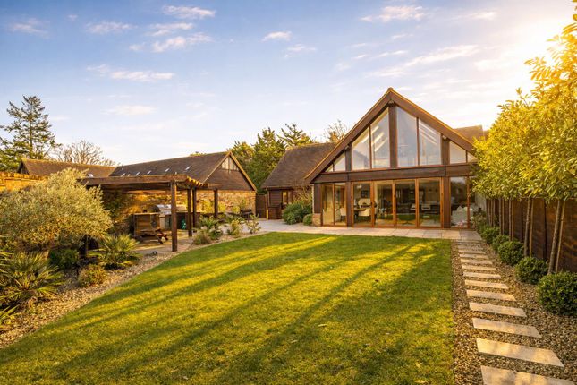 7, White Stubbs Farm, Broxbourne photo 2