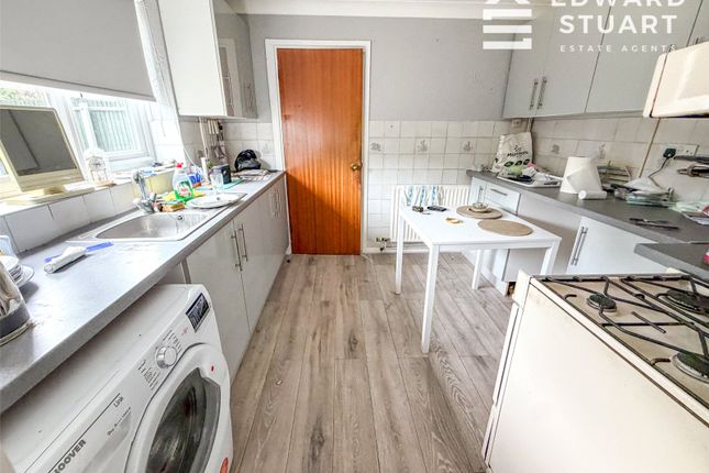 22, Tintern Rise, Peterborough photo 2