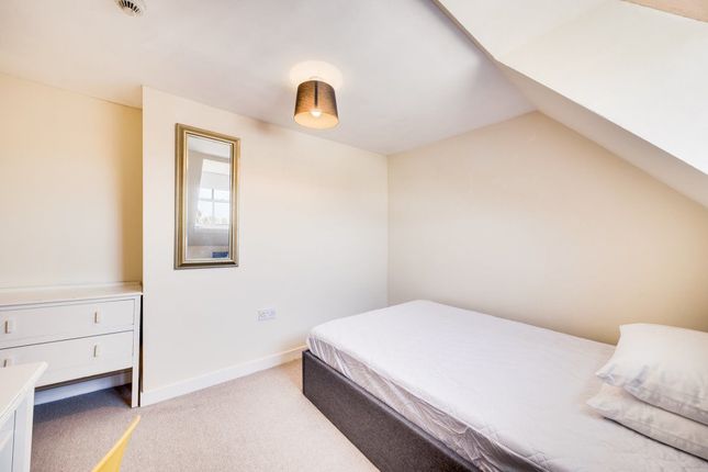 Flat to rent in Castle Street, Canterbury