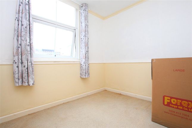 Flat to rent in Hertford Road, Worthing, West Sussex