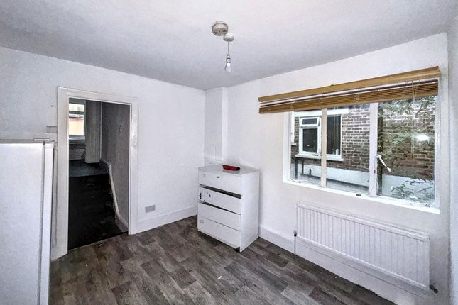 59A, Tynemouth Road, London photo 2