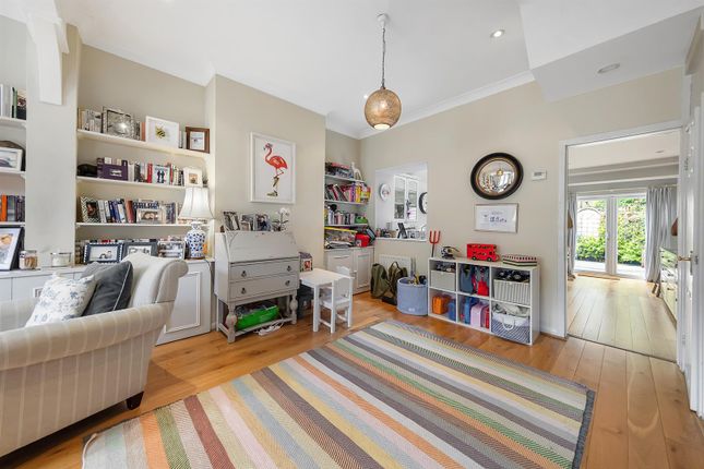 24, Elsley Road, London photo 4