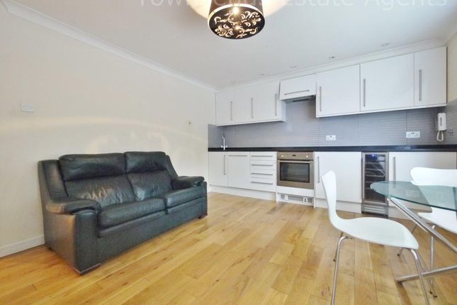 Flat to rent in Anthus Mews, Northwood