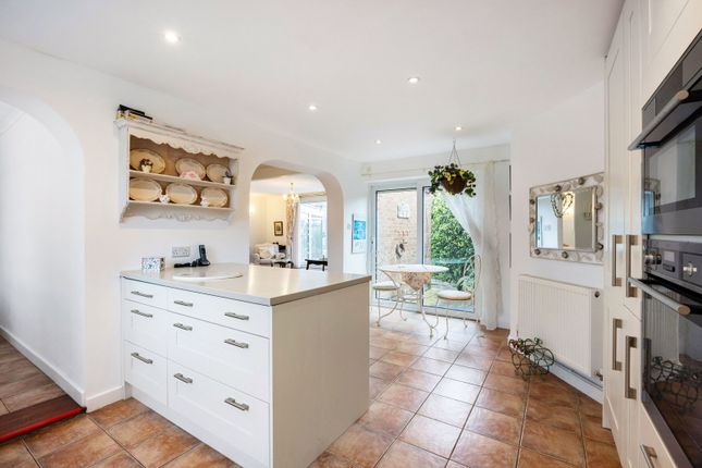 72, Albemarle Gate, Cheltenham photo 3