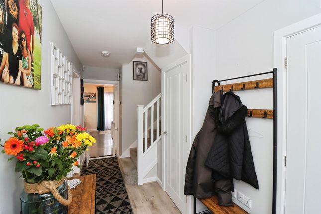 15, Michaelwood Way, CHESTERFIELD photo 4