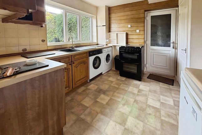 61 Acacia Gardens, Stoke-On-Trent photo 4