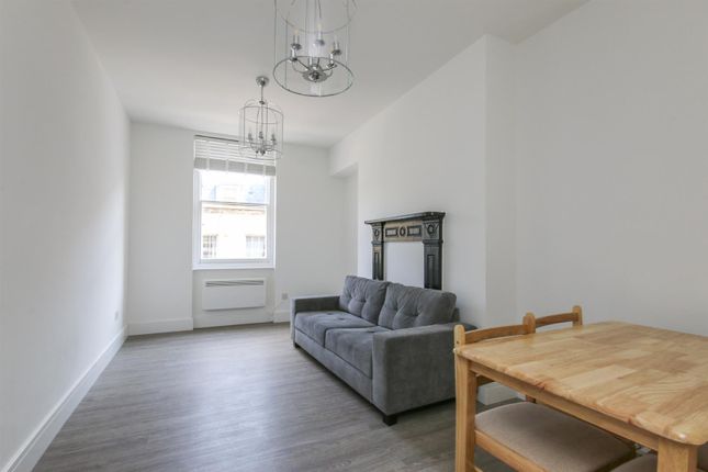 Thumbnail Flat to rent in Cleveland Street, London