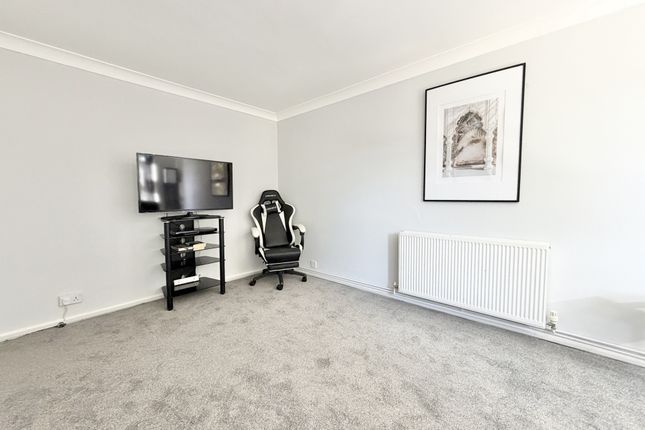 21a, Fullers Court, Exeter photo 4