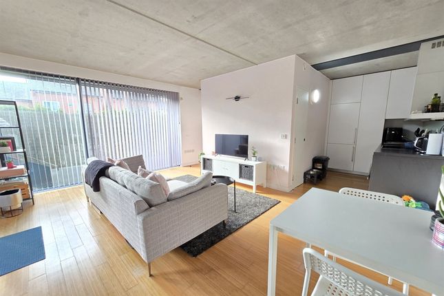 Apt 2113, 30 Woodfield Road, Altrincham photo 4