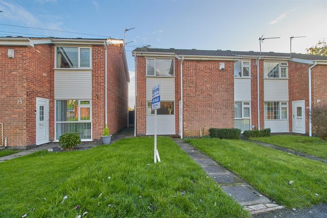 Thumbnail Town house for sale in Clifton Way, Hinckley