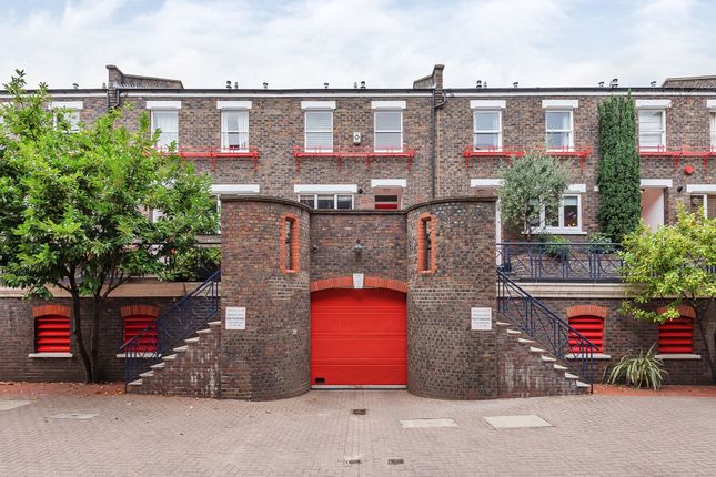 21 Heralds Place, London photo 4