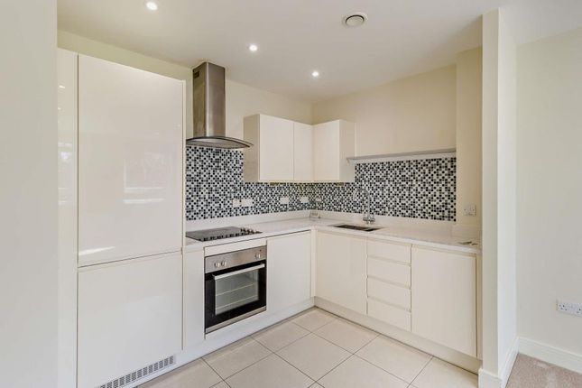 9 Riverside Place 107, Marsh Road, Pinner photo 3