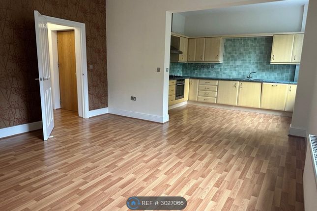 Apartment, Hartshaw Moorgate Road, Rotherham photo 3
