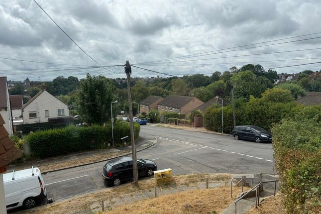 27 Cunningham Road, Tunbridge Wells photo 3