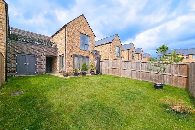 35 Fewston Drive, Harrogate photo 4
