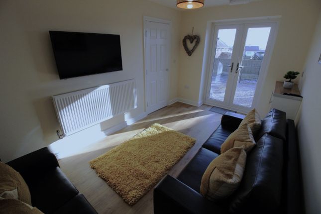 127, Chestnut Grove, Doncaster photo 4