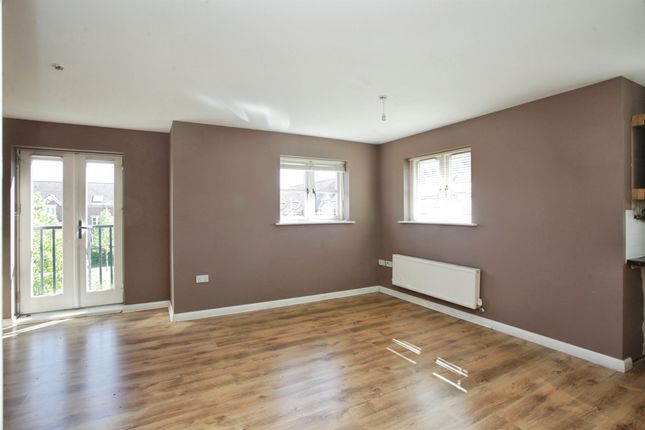 30, Mica Close, Rugby photo 3