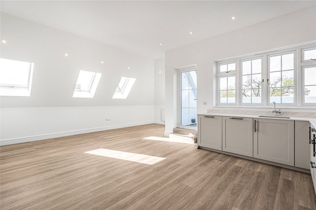 272, Chase Side, London, N14 photo 3