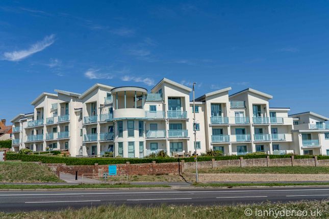 16 , The Cape, Marine Drive, Rottingdean, Brighton photo 2