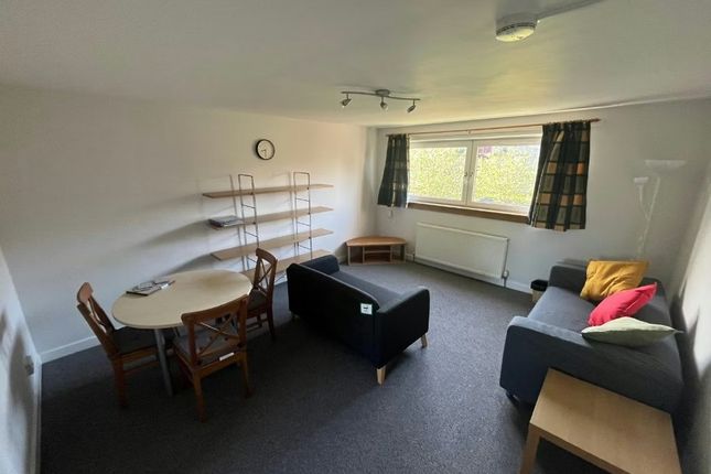 3/5, Calder Place, Edinburgh photo 2