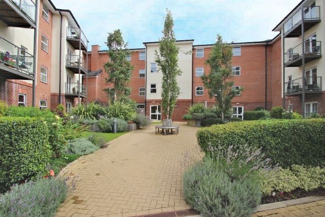 Flats And Apartments For Sale In Newcastle Under Lyme Buy Flats In Newcastle Under Lyme Zoopla