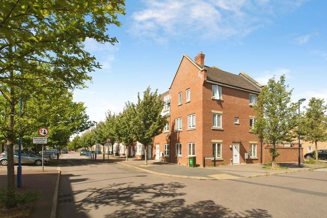 24, Stanley Avenue, CAMBRIDGE photo 2