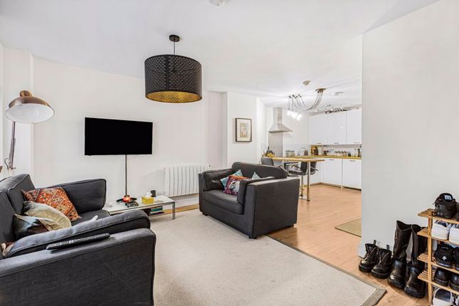 Flat for sale in High Street, Ware