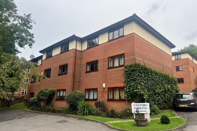 Thumbnail Flat to rent in Winchester Court, High Wycombe