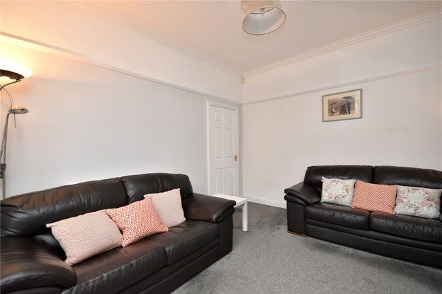 750, Rochdale Road, Royton photo 4