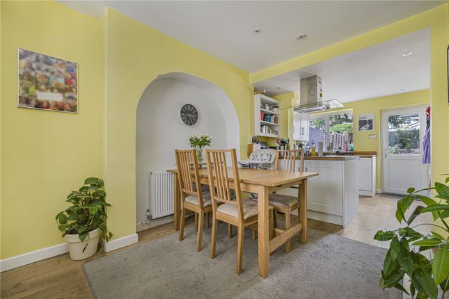 29, Barnes Cray Road, Kent photo 4
