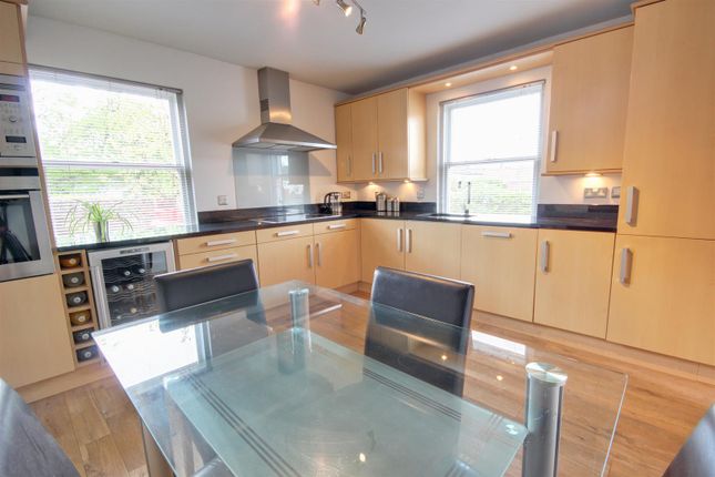Barnside Cottage, The Green, North Newbald photo 3