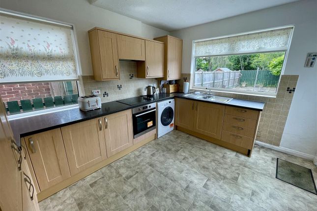 7, Whinfield Road, Darlington photo 3
