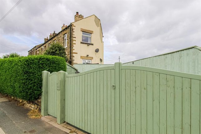 3 bed end terrace house for sale in Bee Boo, Whitley, Dewsbury WF12