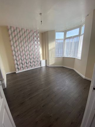 Thumbnail Property to rent in Chepstow Road, Treorchy, Rhondda Cynon Taff.