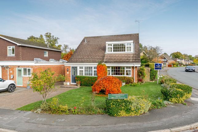 3-bed house on 37 Gainsborough Drive, Ascot, £650,000