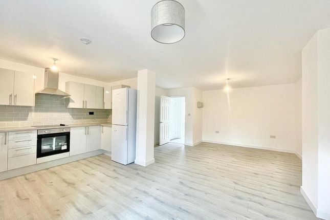 Thumbnail Flat for sale in Higham Hill Road, London