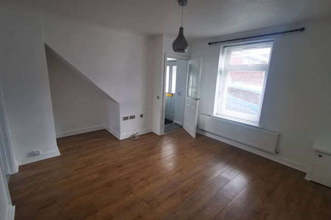 2 bed end terrace house to rent in Hill Rd, Abertysswg NP22