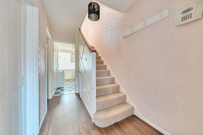 86, Montacute Road, Morden photo 4