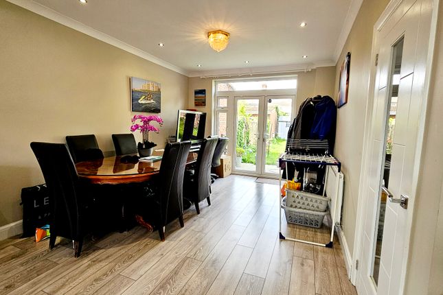Meadvale Road, Ealing photo 4