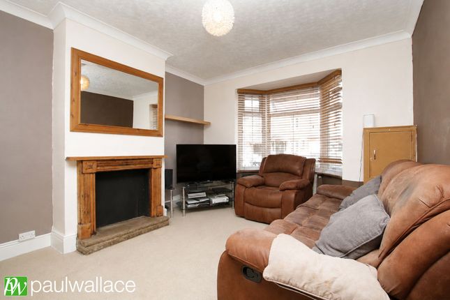 97, Whitley Road, Hoddesdon photo 2