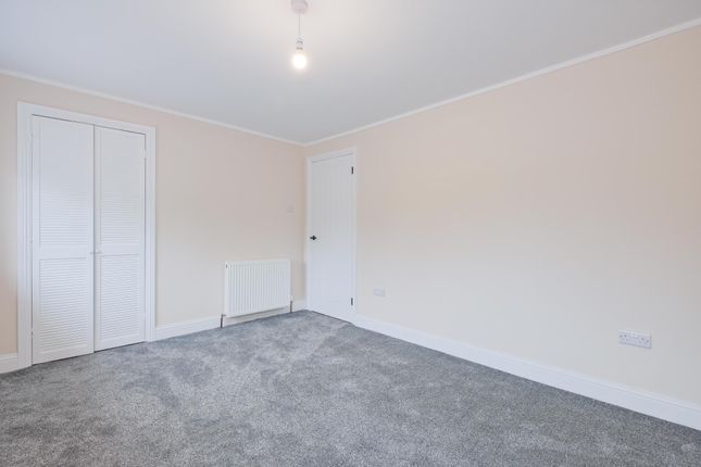 36 Old Manse Road, Wishaw, ML2 0EN, Wishaw photo 4