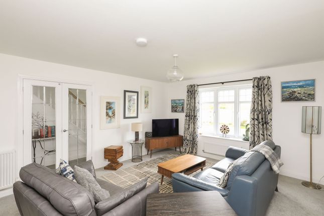 11 Damselfly Drive, Chesterfield photo 4
