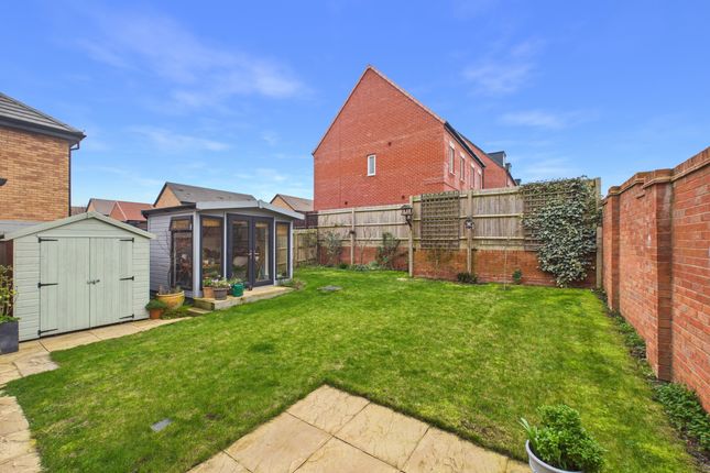 2 Admiral Way, Chinnor photo 4